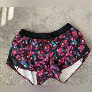 Lululemon hotty hot shorts low rise 4 inch inseam